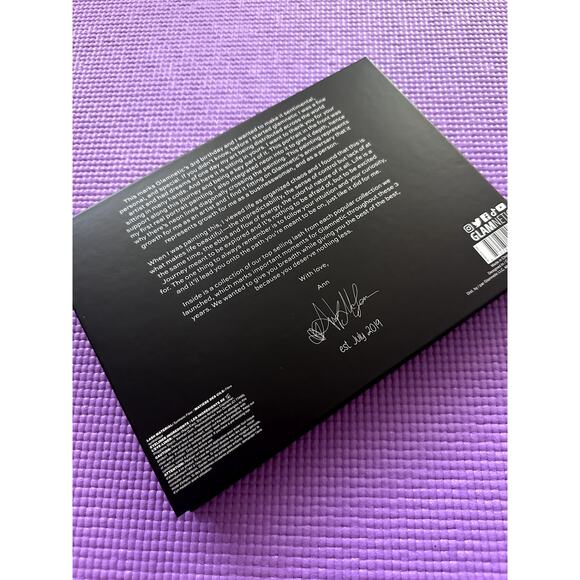 Glamnetic The Essentials Lash Kit: 6 Magnetic Lashes + Lash Grab + Eyeliner Pen - Picture 5 of 5